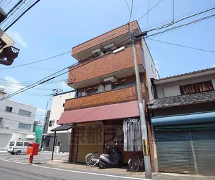 ジォリエ ヴィラの画像