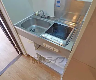 ピラーズ御所西【102号室】のキッチン