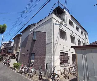 アドニス【2階】の外観