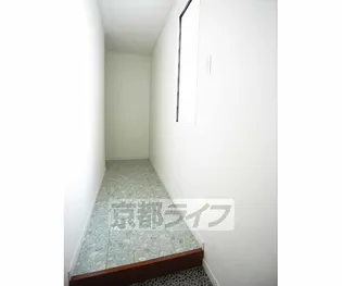 MESA VERDE 西陣【201号室】の玄関