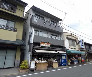メゾン雪紫【201号室】の外観