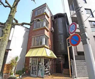 GRACIAビルの画像