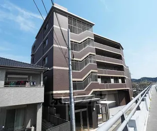 京都府京都市南区東九条河西町【マンション】の外観