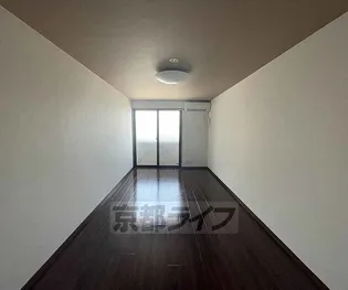 パークサイド梅小路【406号室】の居間