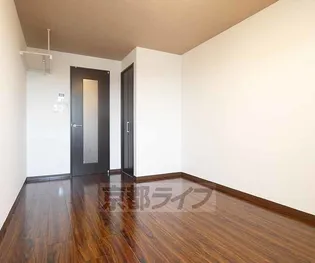 パークサイド梅小路【4階】の居間