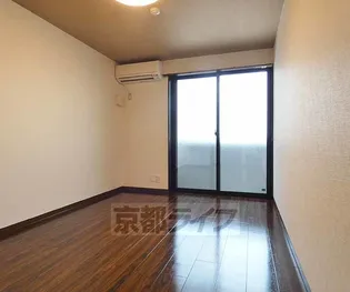 パークサイド梅小路【4階】の居間