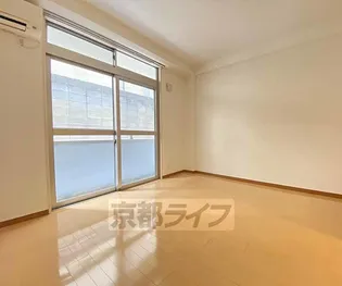 フェスタルトモオカ【102号室】の居間