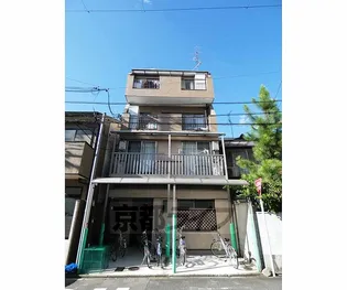 Carl Villa 茶山【204号室】の外観