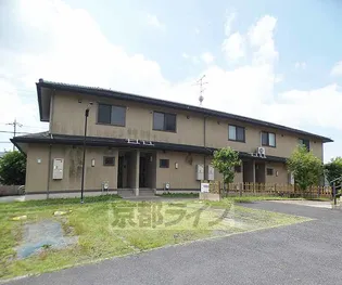 ドミールグランシャリオ【1階】の外観