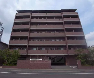 フローライト西院【3階】の外観