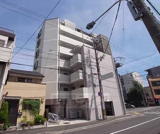 レヴィア七条【6階】の外観