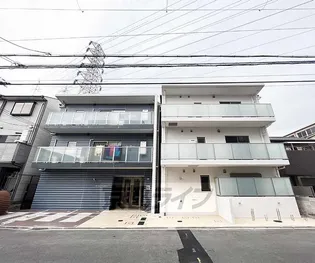 WHITE RADISH【105号室】の外観