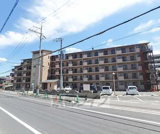 プルーリオン亀岡【4階】の外観