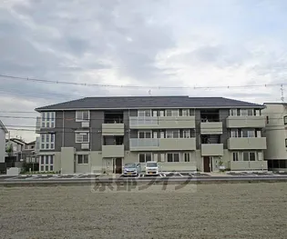 シャンブルドシャーム【1階】の外観