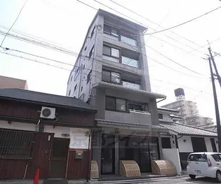 京都府京都市伏見区大阪町【マンション】の外観