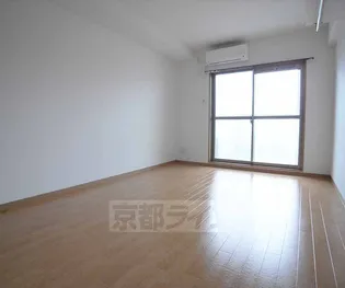 メゾン・ヴィーナス【6-G号室】の居間