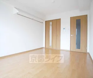 メゾン・ヴィーナス【6-G号室】の居間