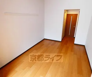 KCCフラット鞍馬口【207号室】の居間