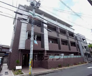 PINE館Ⅵ鞠小路【402号室】の外観