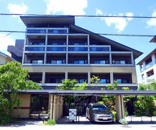 ヴィラ岡崎神宮【1階】の外観