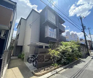 シャーメゾン中御門【301号室】の外観