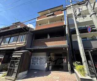 京都府京都市下京区西田町【マンション】の外観