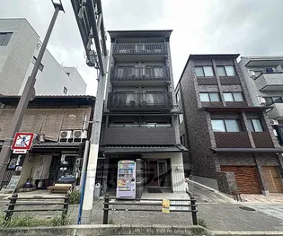 J&N三条神宮前の画像