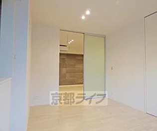 シャーメゾン紫竹【101号室】の居間