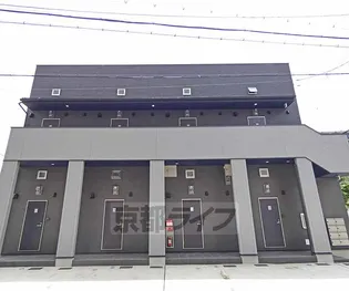 ルミエール淀【2階】の外観