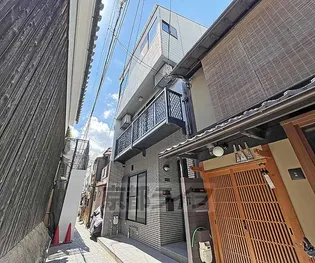 京都府京都市下京区綾小路通西洞院東入新釜座町【一戸建】の外観