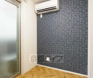 nico西大路【302号室】の居間