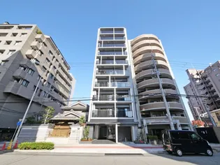 シーズンフラッツ新大阪【4階】の外観