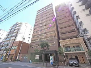 アーデンタワー靭公園【6階】の外観