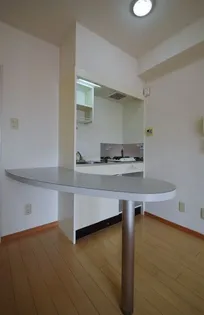 シャトーイズミ【4階】のキッチン