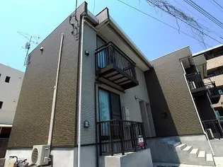 リブリ・パリュール【2階】の外観