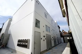 MINA NIJUKUの画像