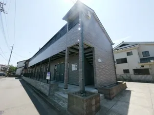 アンプルール ブワ スーブニール【1階】の外観