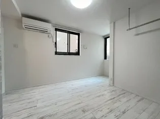 東屋アパートメント【2階】の外観