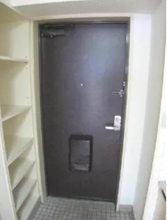 シティーハイツ湊町【1階】の玄関