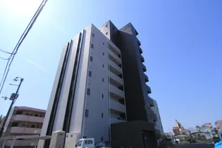 トラントリュミエールの画像