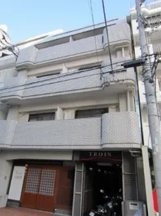TROIS【4階】の外観