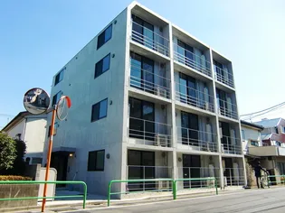 クローバー八番館【204号室】の外観