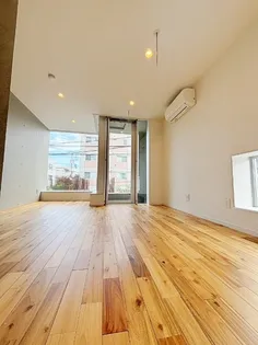 WEST APARTMENT【104号室】の居間