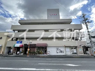 ラフォーレ下六万寺【4階】の外観