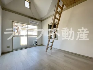 ハウスランド布施【2階】の外観