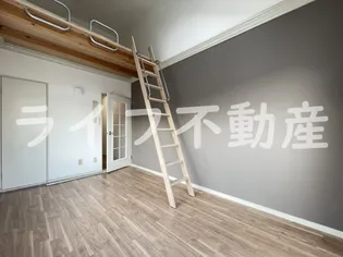 ANEMOS【2階】の外観