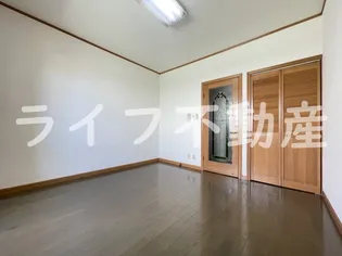 ニシシンヴィレッジ【3階】の外観