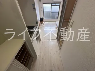 ハイツ八戸ノ里【4階】の外観