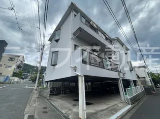 ロイヤル客坊町【3階】の外観