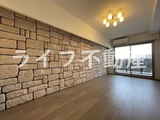 プレジオ永和ASIAN【5階】の外観